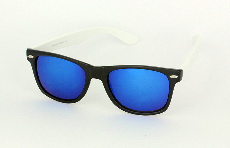 Mat sort wayfarer solbrille med hvide stænger og multiglas - Design nr. 1066