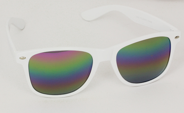 Hvid wayfarer med spejlglas - Design nr. 3041